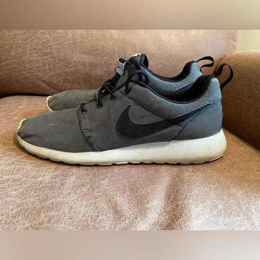Nike Roshe Running Shoes - Reflective Gray